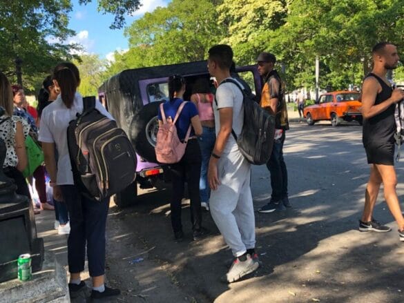 0f80a75c-b80f-4234-8c48-02af5e78e1cf-1024×768 Feria Internacional del Libro impacta el Transporte urbano en La Habana