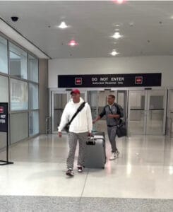 Divan llega a Miami.
