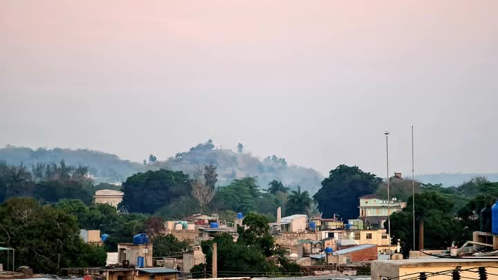 Santa Clara bajo una nube de humo