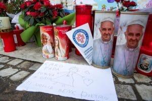 Papa Francisco sufre nueva crisis respiratoria