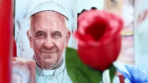 Papa Francisco sufre otros 2 episodios respiratorios