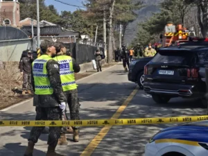 Avión lanza 8 bombas por accidente en zona residencial de Corea del Sur