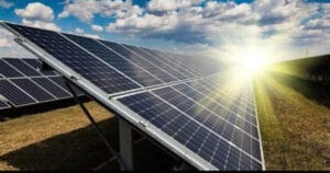 Türkiye dona módulos solares para el impulso de la energía renovable en Cuba.