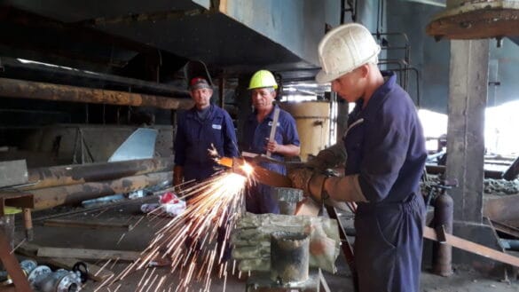 Felton03 Unidad 1 de la Termoeléctrica Felton sale del Sistema Eléctrico Nacional