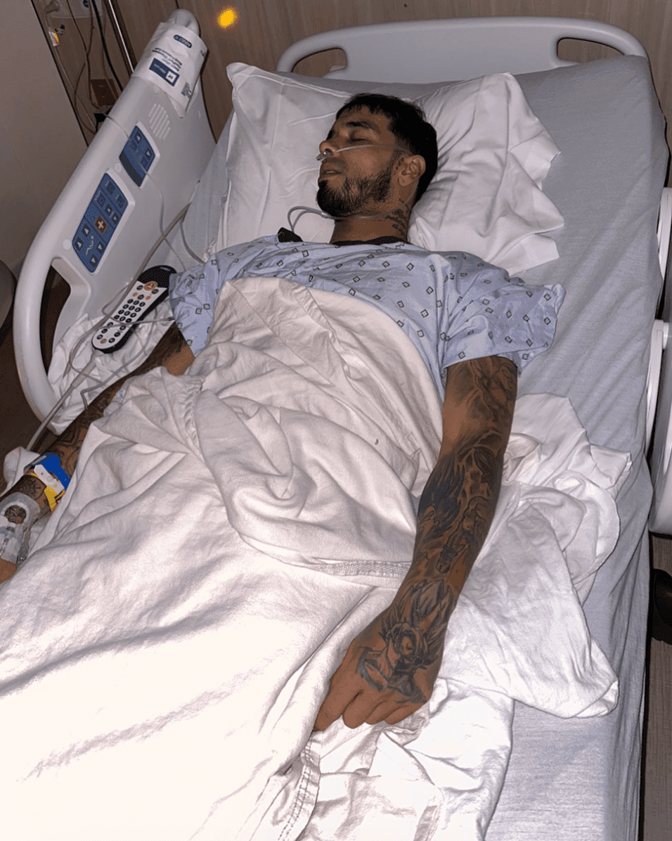 Anuel AA hospitalizado