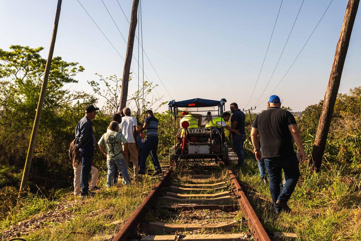 Regresa el tren a Expocuba tras años de abandono