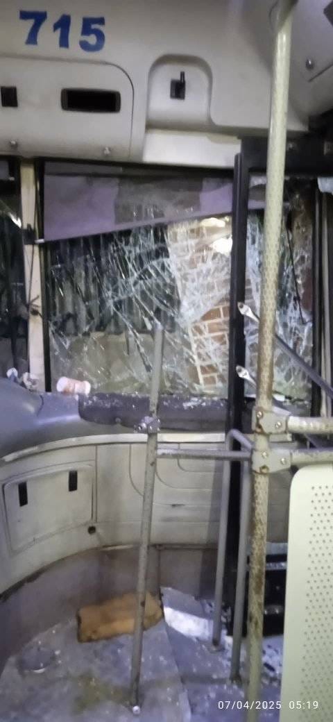 489366358_122224711436077942_7851310370704305250_n Desorden público provoca accidente de ómnibus en La Habana