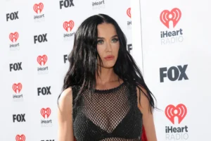 Katy Perry entrenará en gravedad cero para su memorable 1er vuelo al espacio