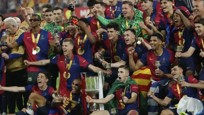 Con un increíble golazo de Koundé en la prórroga el Barcelona tumba al Real Madrid en la final de la Copa del Rey