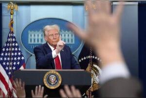 Trump al habla: balance de sus primeros 100 días en la Casa Blanca.