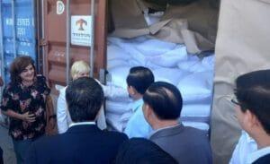 Cuba recibe 10000 toneladas de arroz de Vietnam en un nuevo donativo