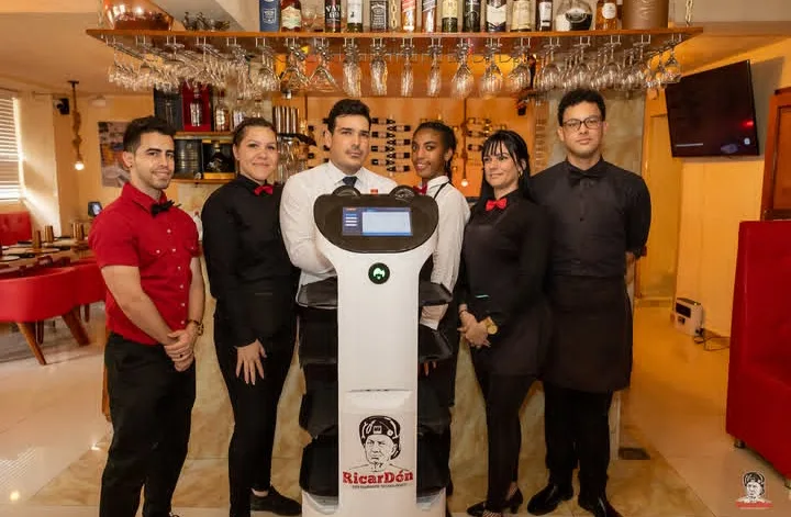 Restaurante futurista en Centro Habana