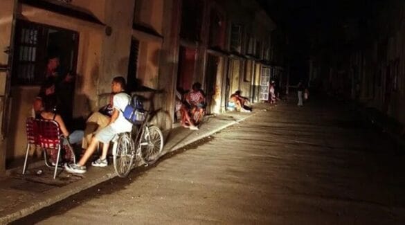 Union-Electrica-Nacional-continuaran-EFE_CYMIMA20210628_0015_15 La UNE desmiente noticia sobre la Desconexión total del SEN en Cuba "Se mantendrán las afectaciones según el Plan"