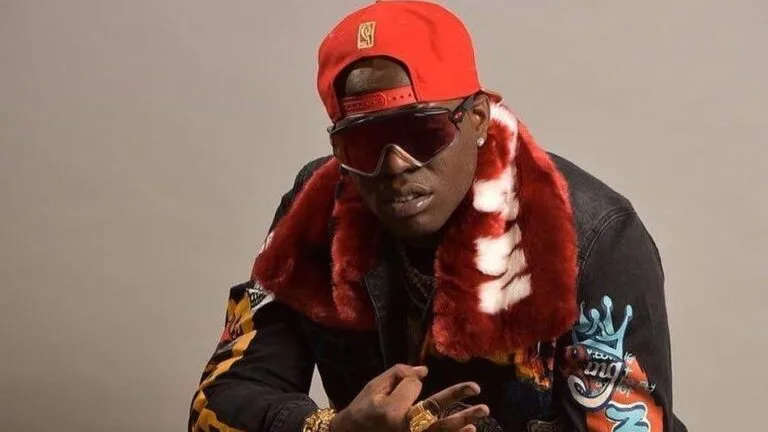 Chocolate MC nuevamente prófugo