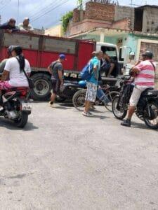 Impacto entre camión estatal y moto con sidecar en Santiago de Cuba