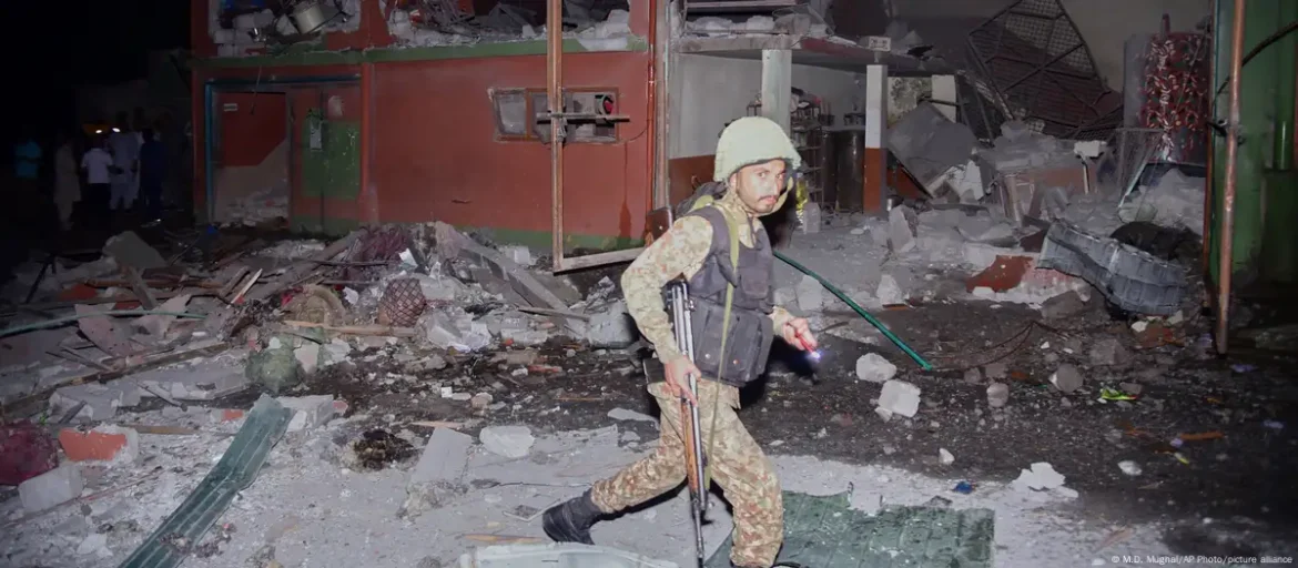 Intercambio de disparos de artillería entre India y Pakistán en línea de control fronteriza