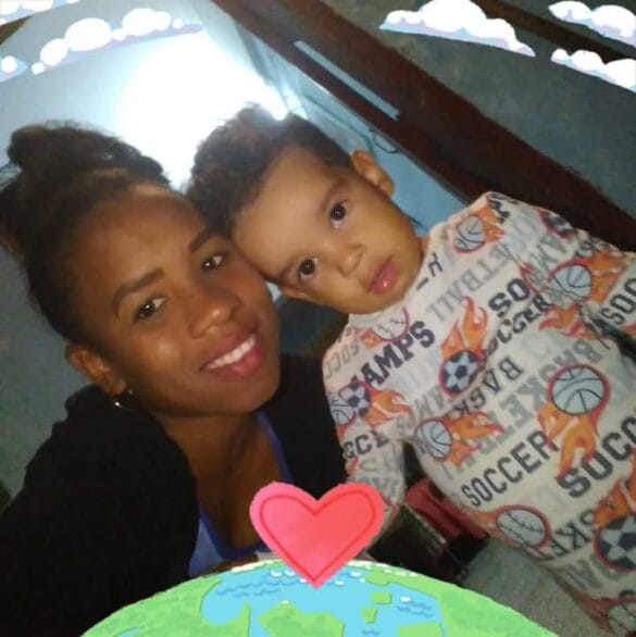 Madre cubana pide ayuda por la salud de su hijo Milán 