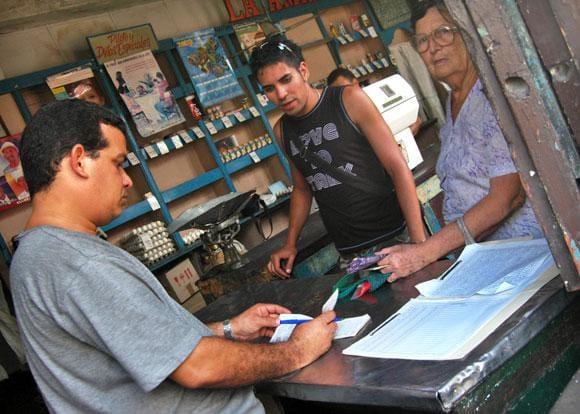 Distribución de canasta básica y donaciones avanza en varias provincias cubanas