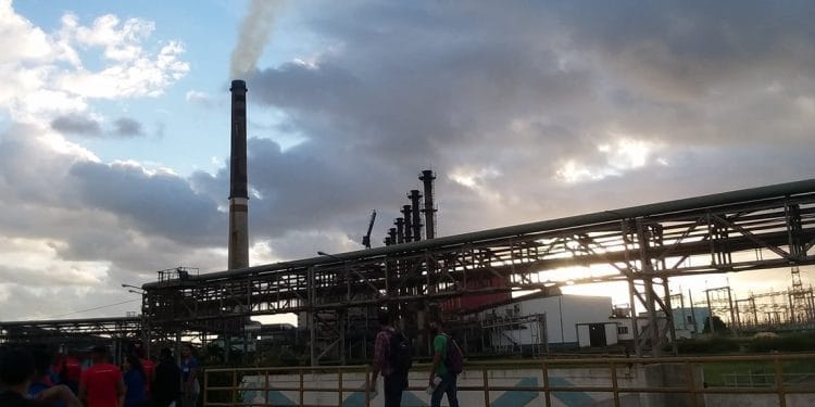 Termoeléctricas Felton y Guiteras pararán antes del verano para "breves labores"