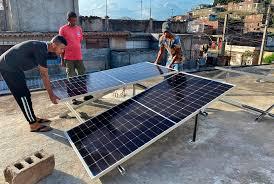 Paneles solares y Aduana cubana: ¿una luz al final del túnel energético?