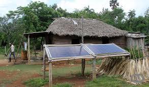 Paneles solares y Aduana cubana: ¿una luz al final del túnel energético?