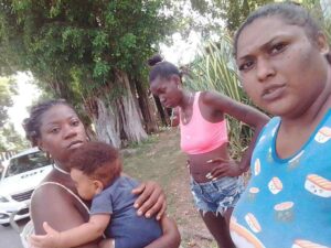 Madres cubanas protestan frente a la casa de Díaz-Canel: “¡Hasta cuándo el abuso!”