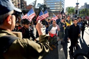 Los Ángeles : toque de queda tras días de protestas y despliegue de la Guardia nacional 