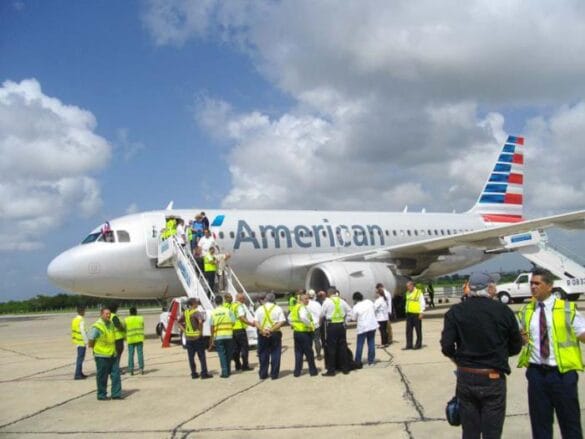 American Airlines solicita suspender algunos vuelos Miami Cuba