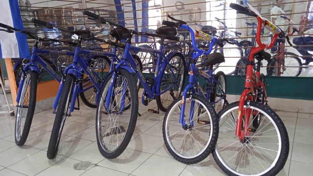 Prometen bicicletas en Cuba …para pedalear la crisis