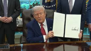 Trump limita entrada a Estados Unidos de estas dos naciones : Que deben saber viajeros cubanos y venezolanos ?