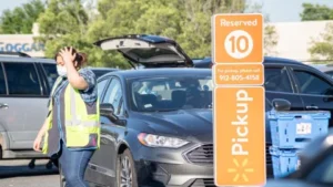 Walmart despide a empleados con TPS y Parol Humanitario tras fallo de la Corte Suprema