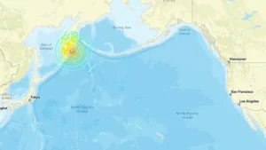 Tsunamis sacuden las costas de Rusia, Japón y Hawái tras un terremoto de magnitud 8,8 en el Pacífico.