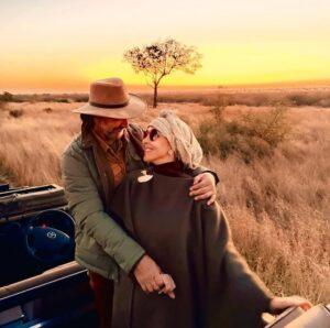 Celebran Marco Antonio Solís y Cristy Solís 32 años de amor y complicidad