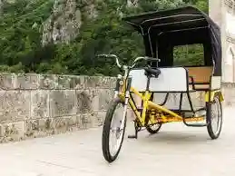 Hombre de casi 70 años muere mientras pedaleaba un bicitaxi en Camagüey