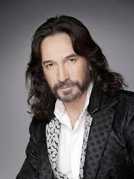 Celebran Marco Antonio Solís y Cristy Solís 32 años de amor y complicidad