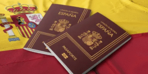 Consulado de España en Cuba informa el envío de pasaportes pendientes desde el 2024.