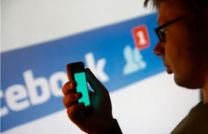 Facebook cierra un grupo donde miles de hombres compartían fotos íntimas de sus parejas.