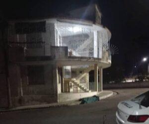 Hombre encontrado muerto en El Cerro: misterio de los 2 cascos y ausencia de motocicleta