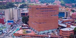 Fallece Miguel Uribe Turbay a 2 meses del atentado: un llamado a la paz y la democracia en Colombia