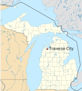 Brutal ataque con cuchillo en Walmart de Traverse City, Michigan deja 11 heridos