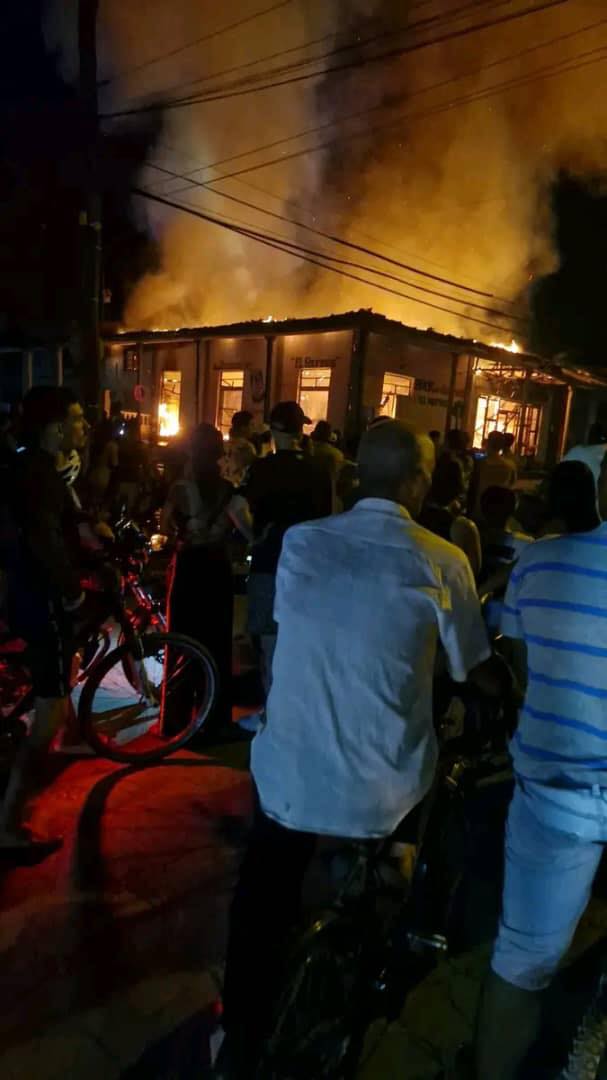 El incendio en Yaguajay: Devastación en el bar El Refugio y viviendas colindantes