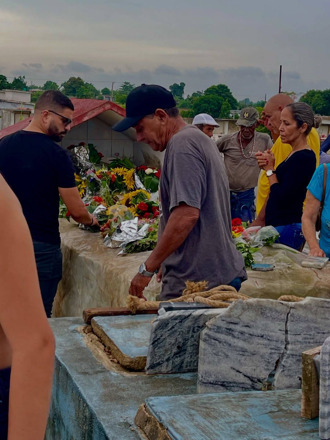 Alejandro Cuervo despide a su abuela Edelmira a los 90 años 