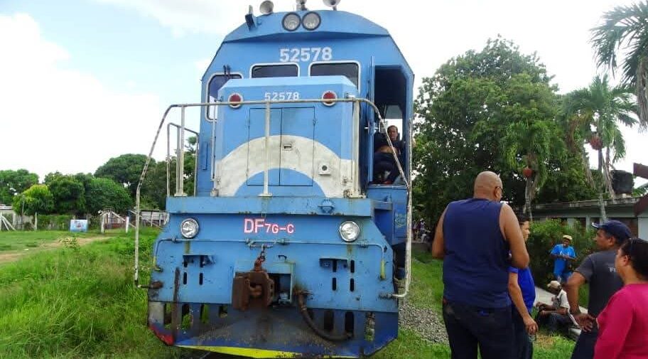 Emergencia en tren Manzanillo Habana por brote de intoxicación alimentaria en Villa Clara