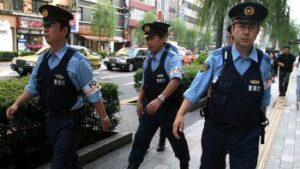 Arrestan en Japón a una mujer que guardó el cuerpo de su hija en un congelador durante 20 años.