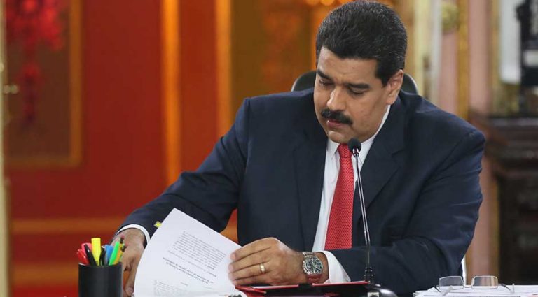 Maduro decreta “conmoción exterior” y amplía poderes frente a supuestas amenazas de EE. UU.