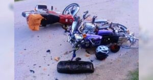 Fatal choque entre motos en Tacajó deja 1 muerto y 2 heridos