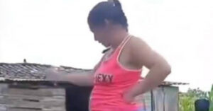 Madre golpea brutalmente a su hija de 10 años