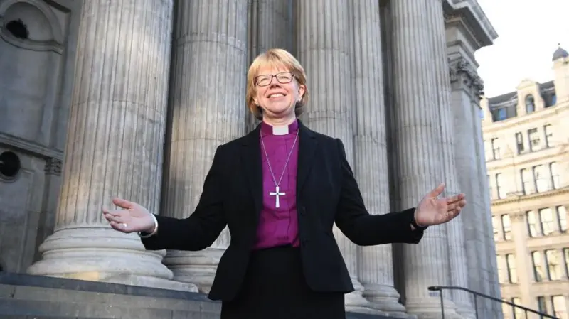 Sarah Mullally: Primera Mujer Arzobispa de Canterbury en casi 500 Años de Historia