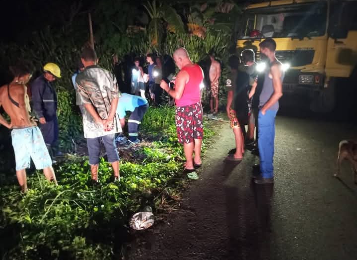 Pipa derrumba poste y provoca apagón masivo en Alamar