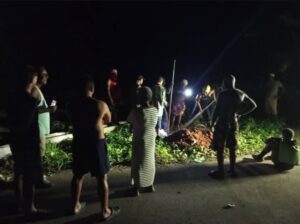 Pipa derrumba poste y provoca apagón masivo en Alamar